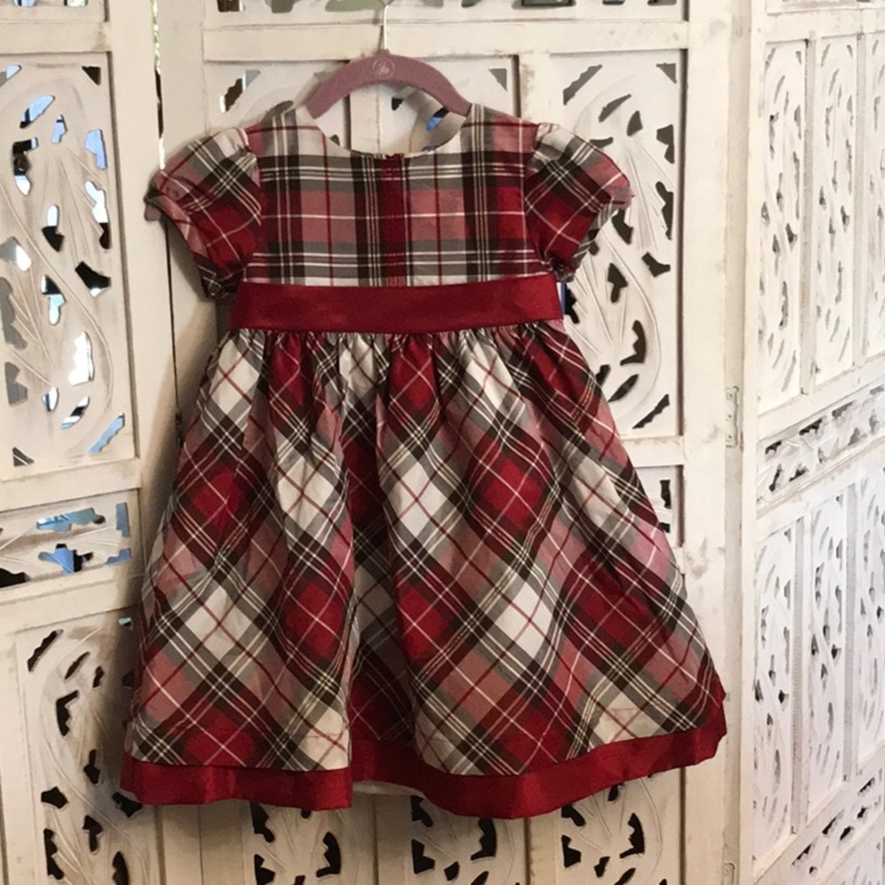 Little girl Size 5 dress